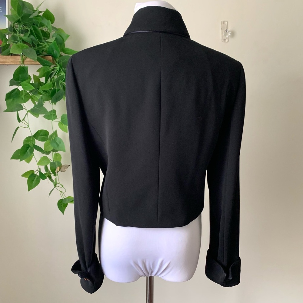 Criscione Jacket and Tank - Picture 8 of 11